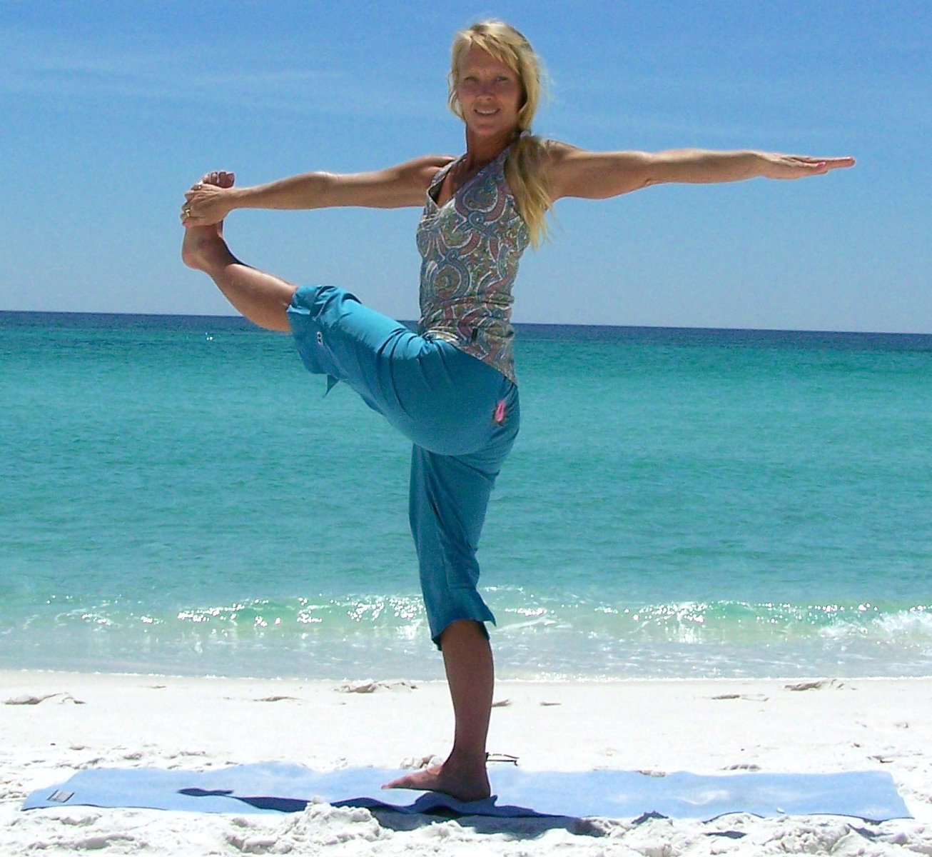 Beach Yoga Pose Pictures